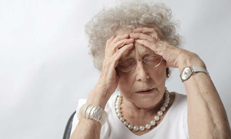 Yalnız Yaşayanlarda Alzheimer Riski Yüzde 50 Oranında Artıyor — featured image