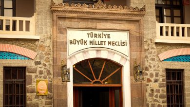 Türkiye'de Tarihi Ilk! Anne Karnındaki Bebek Ameliyat Edildi — featured image